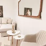 New Modern Flat Pyrgos Centre Olympia Apartamento