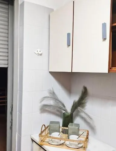 New Modern Flat Pyrgos Centre Olympia アパート Pírgos