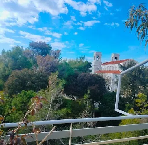 New Modern Flat Pyrgos Centre Olympia アパート