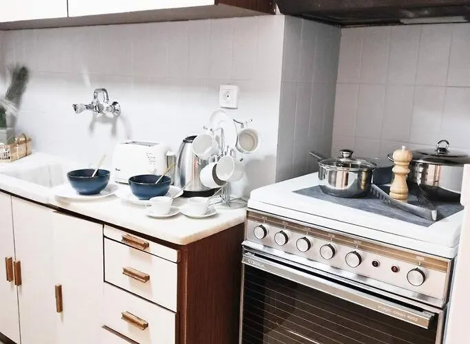 New Modern Flat Pyrgos Centre Olympia *