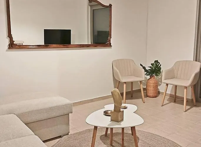 アパート New Modern Flat Pyrgos Centre Olympia